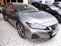 Nissan Maxima